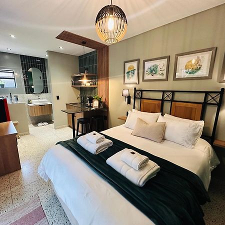 Green Ivy Luxury Room With Private Garden Potchefstroom Exterior foto